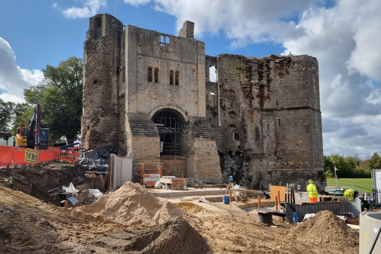 Newark Castle Gatehouse under construction 