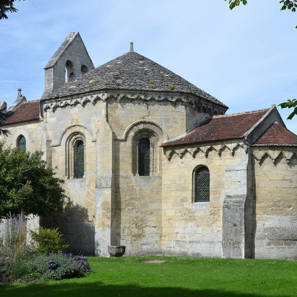 Chapel of the Commandery of the Knights Templar of Laon, showing the similarity of the warm colour of stone.