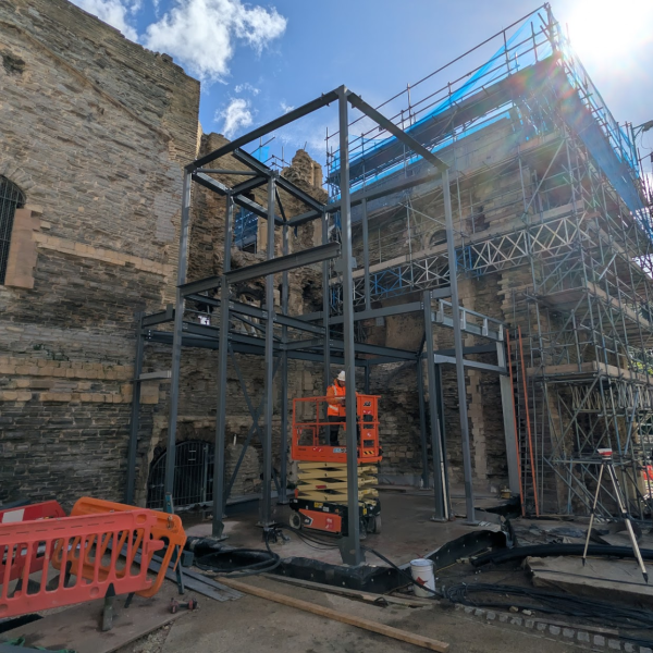 Castle Gatehouse - Steels being places in situ
